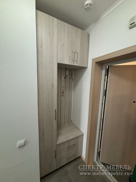 Прихожая с гладкими фасами на заказ