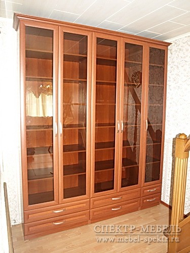 Книжные шкафы